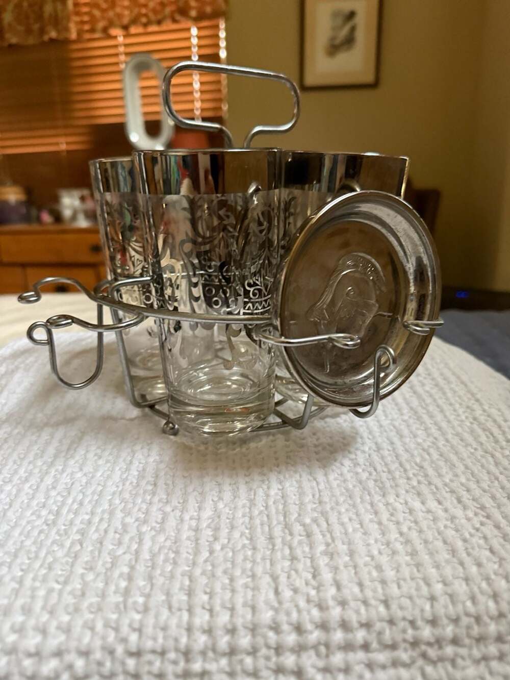 Set of 4 Vtg MCM Barware Silver Knight Crest Highball Glasses by Kimiko w/Caddy